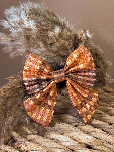 Sailor Bow - Golden Acre